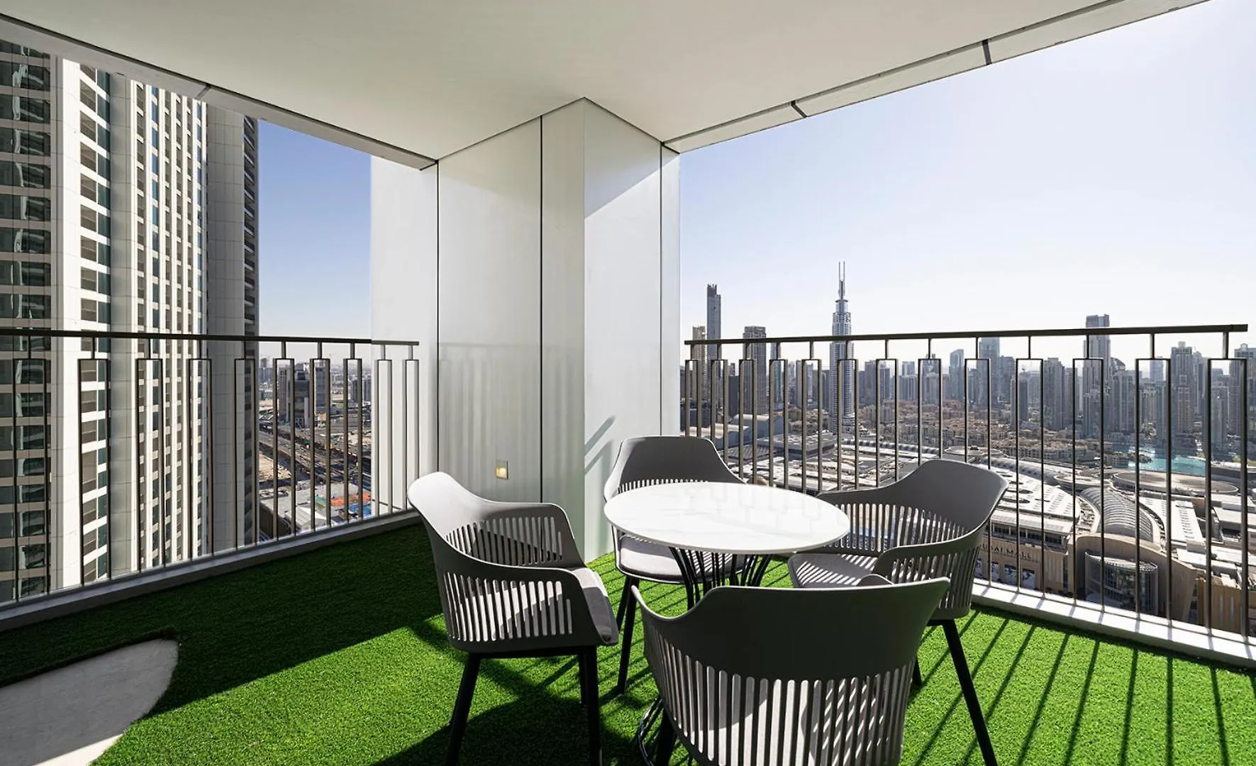 Magnificent 3Br Amazing Burj Khalifa View Apartment Dubai