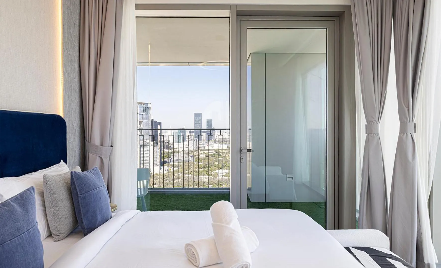 Magnificent 3Br Amazing Burj Khalifa View Apartment Dubai